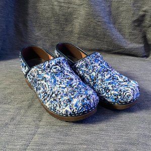 Sanita Clogs Women's in Blue Textured Swirls